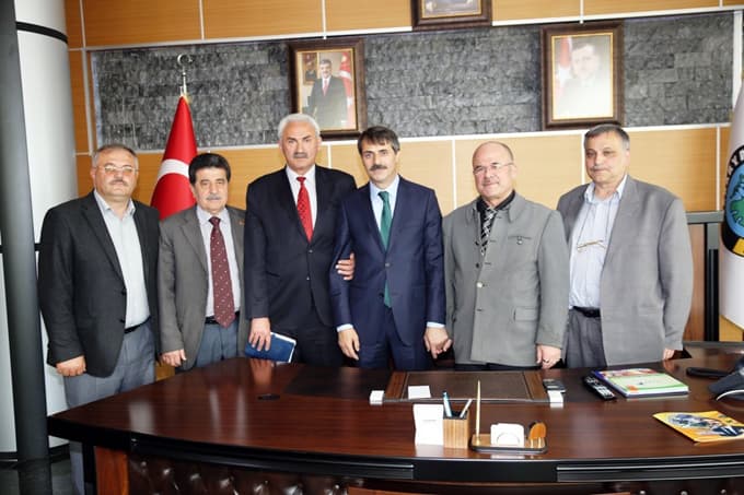 Başkan Alemdar'a, tebrikler devam ediyor