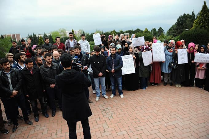Mısır'da 529 kişinin idama mahkum edilmesi