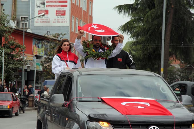 Şampiyona muhteşem karşılama