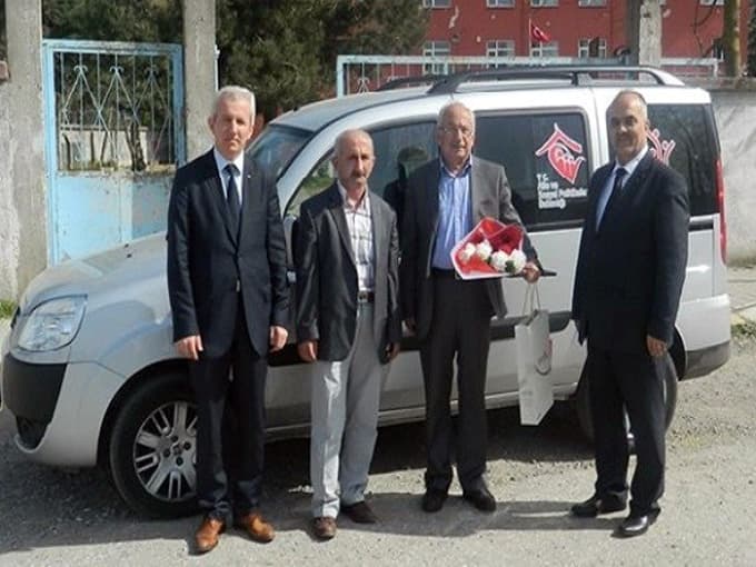 Dumlupınar şehidinin ailesini unutmadılar