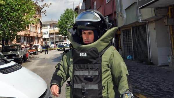 Unutkan öğrenci polisi alarma geçirdi
