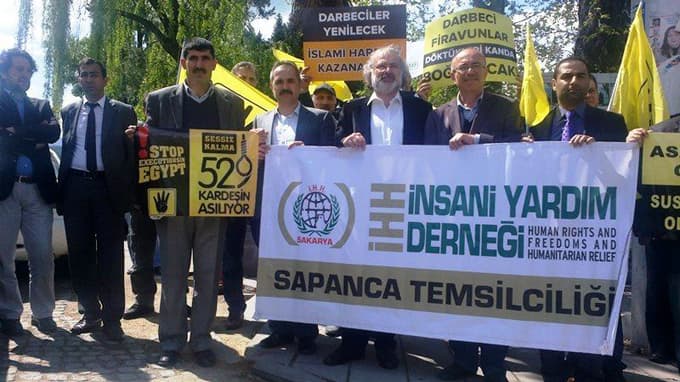 Sapanca'da 529 kişi için verilen idam kararları protesto edildi