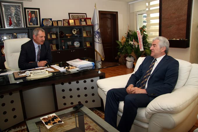 Başkan Dişli: "Kazanan hizmet, kazanan millet"