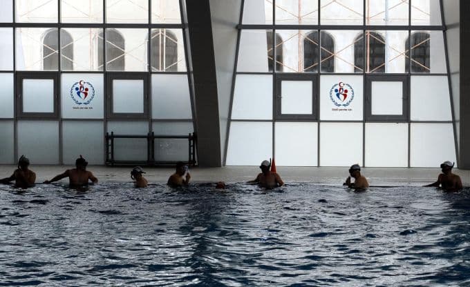 150 sporcunun katıldığı Sualtı Hokeyi Şampiyonası başladı