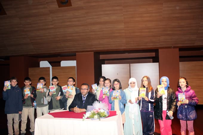 İmam Hatip öğrencileri, Yazar Metin Özdamarlar ile buluştu