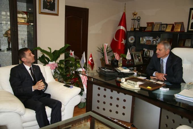 Gençlerden Başkan Dişli'ye "Hayırlı olsun" ziyareti