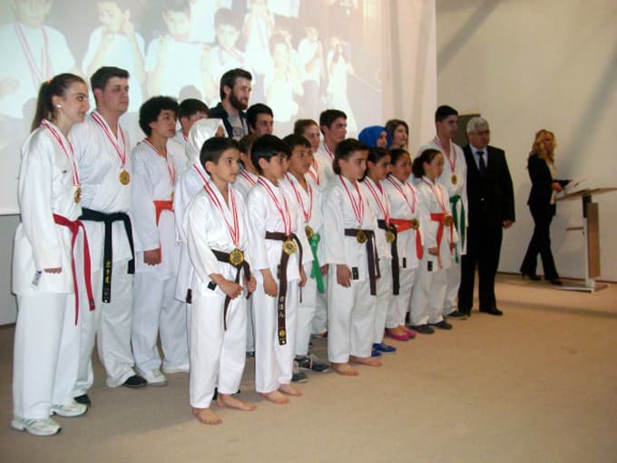 Arifiye, şampiyonları ağırladı