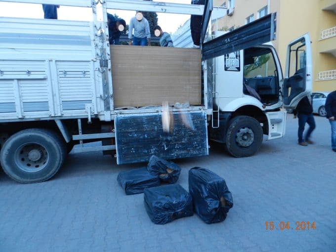 Sakarya'da kaçak sigara operasyonu