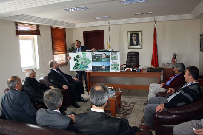 Eğitim-Bir-Sen'dan Başkan Karakullukçu'ya tebrik