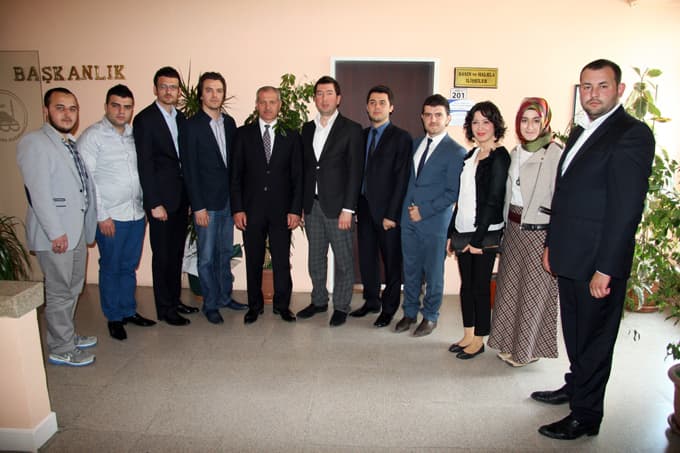 AK Parti'li gençler, Başkan Dişli ile bir araya geldi