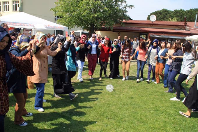  Meslek yüksekokulunda Turizm Şenliği 