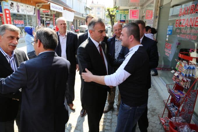 Başkan Yılmazer, esnafın sorunlarını dinledi