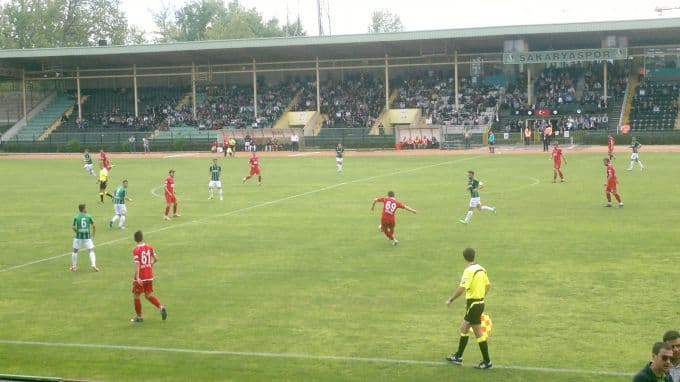 Sakaryaspor'dan kritik galibiyet