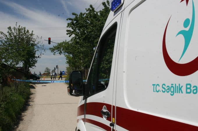 Sakarya'da görevli polis silahlı kavgada hayatını kaybetti