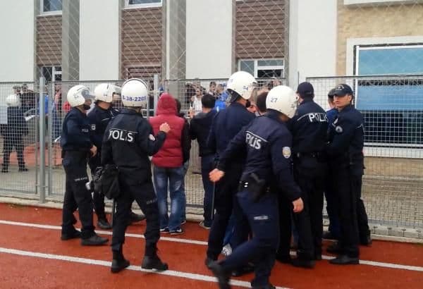 Amatör maçta olaylar çıktı!