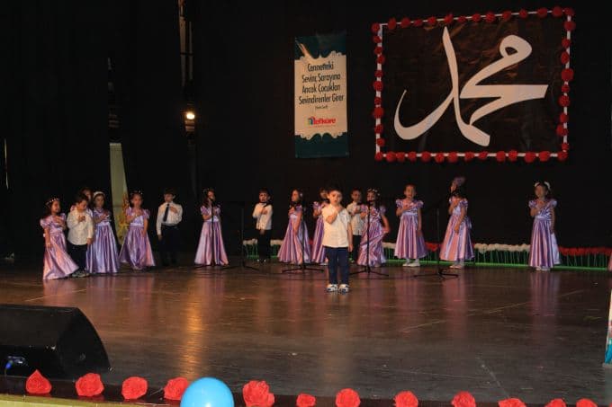 Minikler, Kutlu Doğum Haftası'nı böyle kutladı