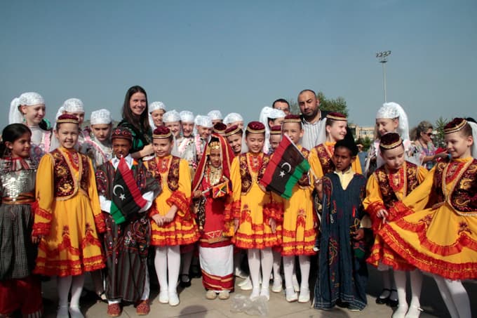 Festival kortej yürüyüşüyle başladı