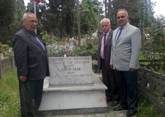 Şehitlere ziyaret