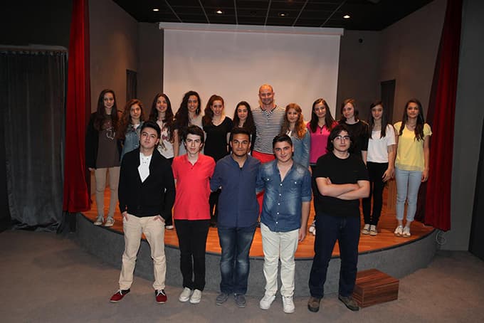 Büyükşehir'de tiyatro eğitimine ilk adım