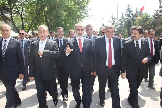 Enerji Bakanı Taner Yıldız Sakarya'da