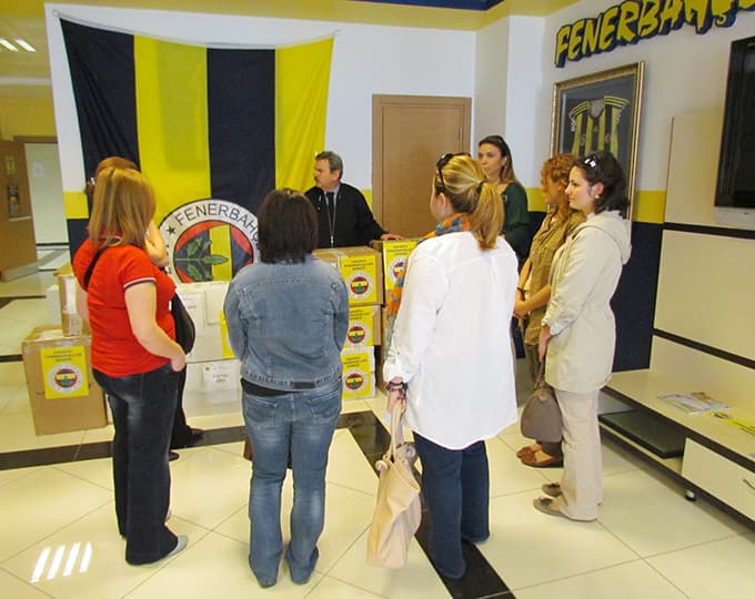 Sakarya Fenerbahçeliler Derneği'nden örnek kampanya