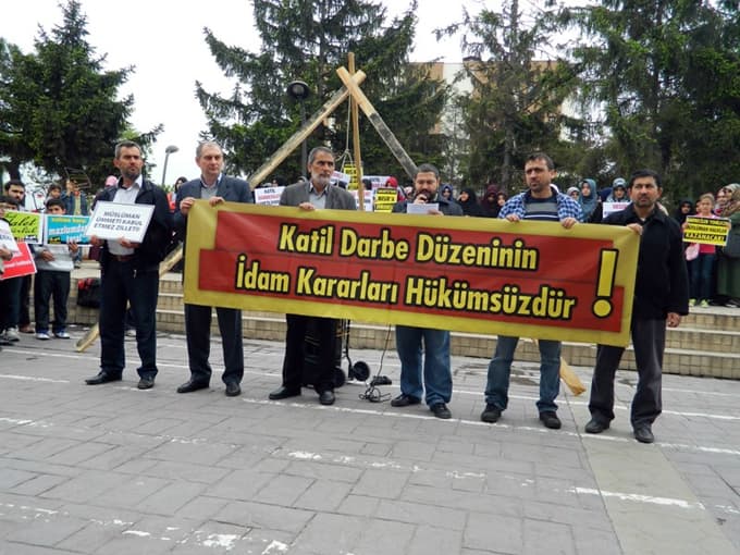 SADAKAT: "Direnen Mısır halkıyla birlikteyiz"