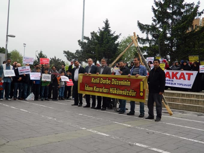 SADAKAT: "Direnen Mısır halkıyla birlikteyiz"