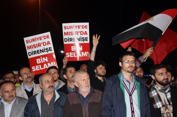 İHH Vakfı Mısır'daki idam kararlarını protesto etti