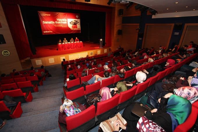 AKM'de sanatın günlük yaşantıdaki önemi konuşuldu