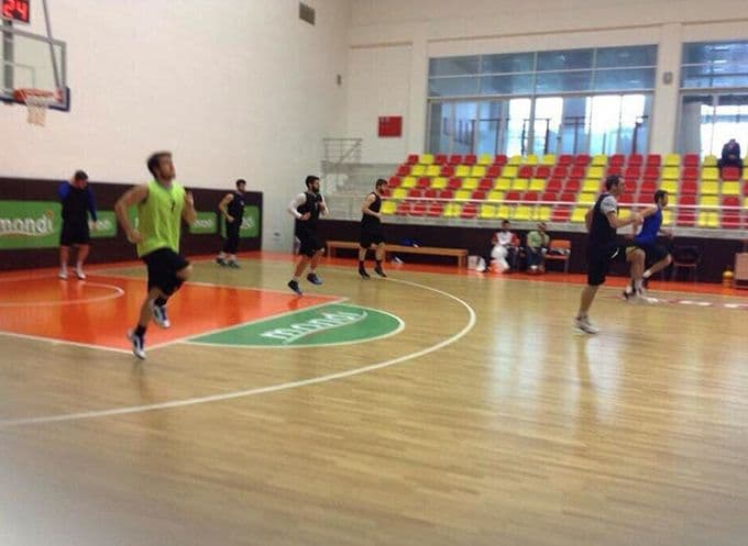Büyükşehir Basketbol Takımı Kayseri'de zafere uzandı