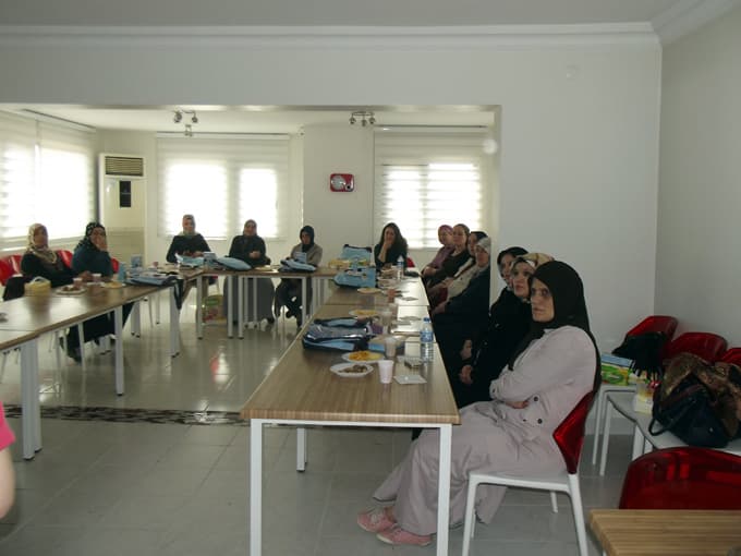 Gebeler, anneliğe hazırlanıyor