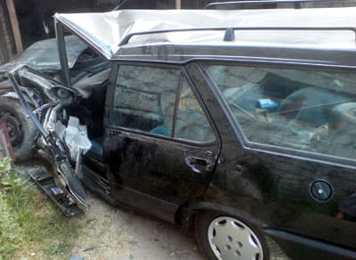 Makam Otomobili Kaza Yaptı!