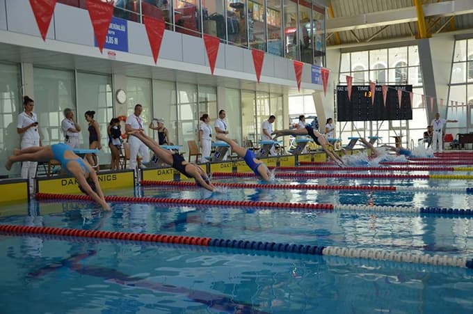 Anadolu Yıldızları yüzme finali yarışları Sakarya'da yapıldı