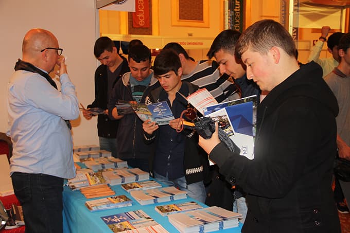 Educaturk Eğitim Fuarı Sakarya'da başladı