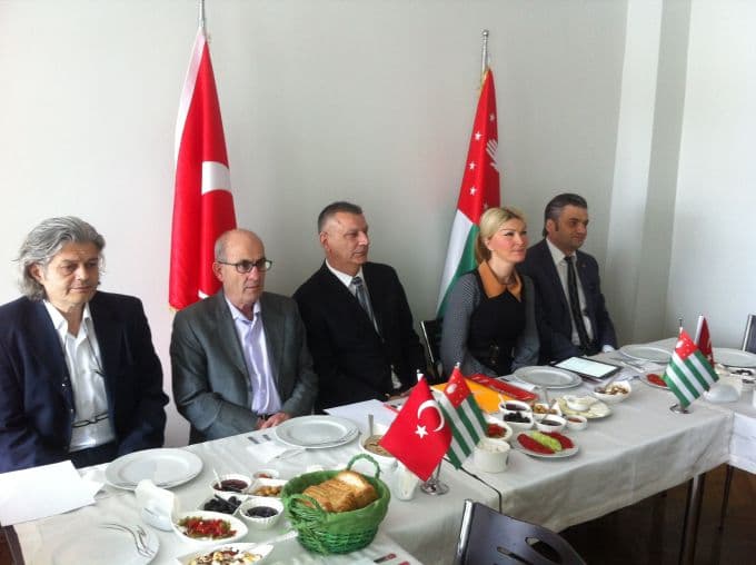 Yeni kurulan Sakarya Abhaz Derneği basına tanıtıldı