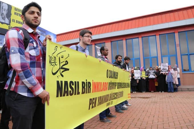 SAÜ'lü öğrenciler, Mısır'daki idamları protesto etti