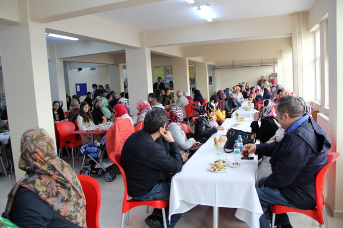 Beşsekiz Ortaokulu'ndan bursluluk sınavı