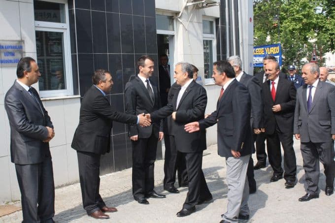 Vali Büyük, Arifiye'de incelemelerde bulundu