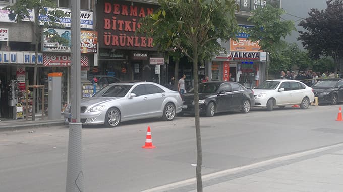 Deprem Müzesi önünde şüpheli paket paniği yaşanıyor