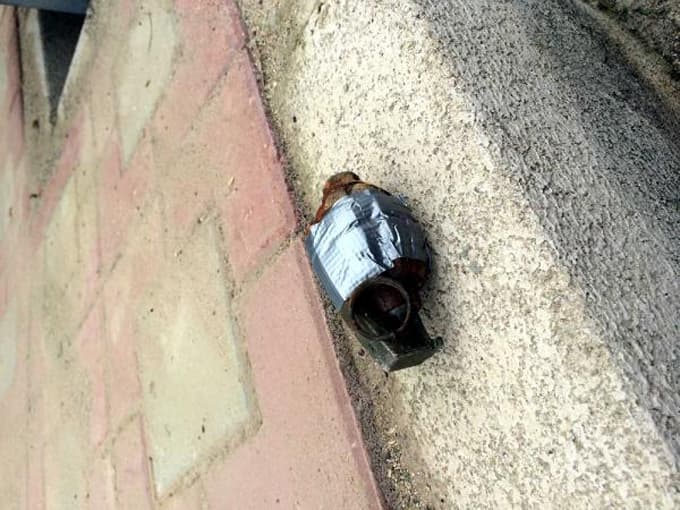 Çöp konteynerinin altında el bombası bulundu