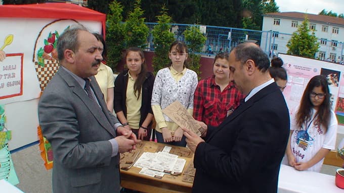 Nuri Bayar'da TÜBİTAK Bilim Fuarı sergisi yapıldı