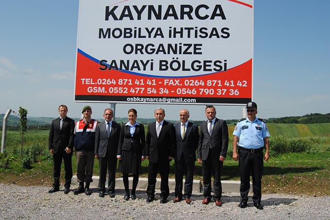 Vali Büyük, Kaynarca İlçesi'nde inceleme yaptı