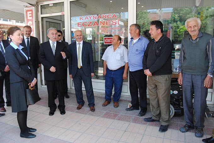 Vali Büyük, Kaynarca İlçesi'nde inceleme yaptı