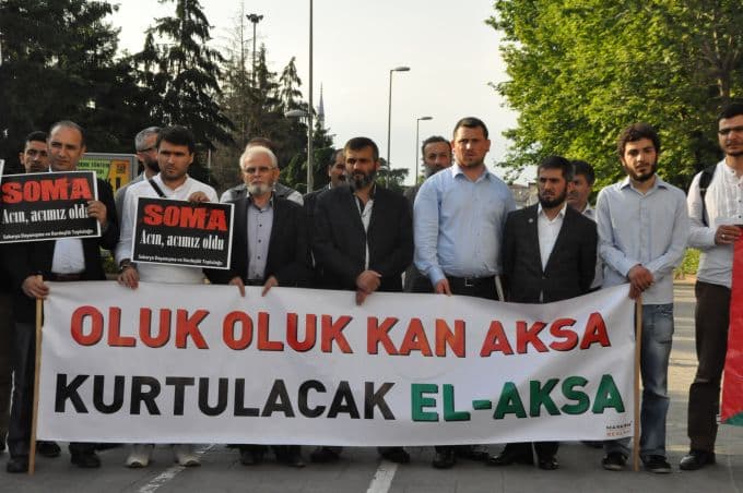 O işgalin yıldönümünde AKM önünde eylem yaptılar