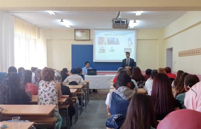 Öğrencilere madde bağımlılığının sonuçları anlatıldı