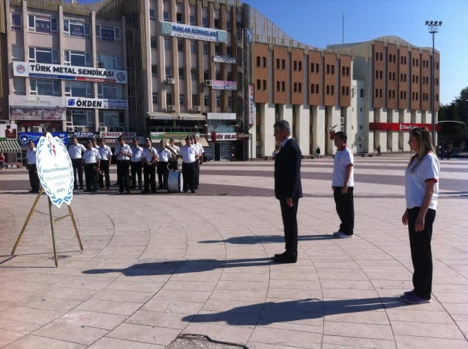 Sakarya'da 19 Mayıs buruk kutlandı