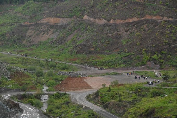 Doğa tutkunları geçişe yürüdü