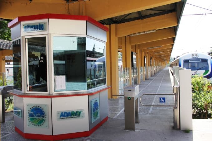 Adapazarı Garı gün sayıyor