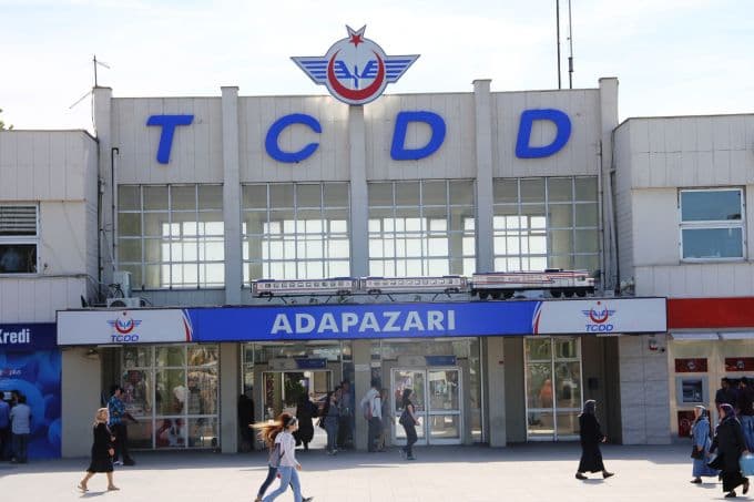 Adapazarı Garı gün sayıyor