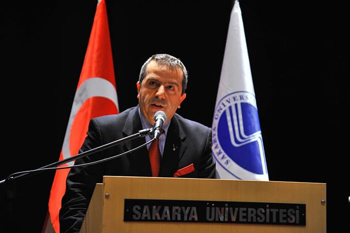 SAÜ'de 'çocuk güvenliği' konferansı düzenlendi